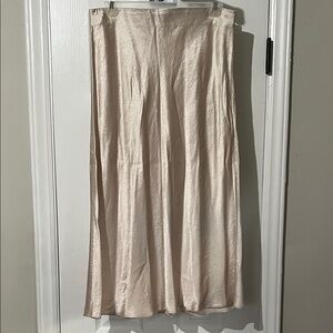 Babaton Soft Cream Women's Skirt